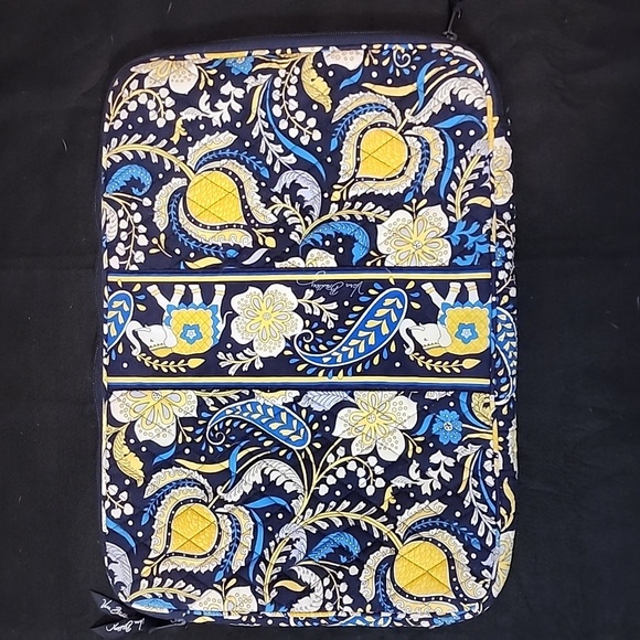 Vera Bradley Elephant Blue and Yellow Laptop Case - Picture 3 of 7